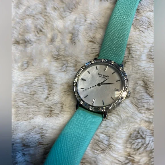 Kate Spade watch - Picture 2 of 4